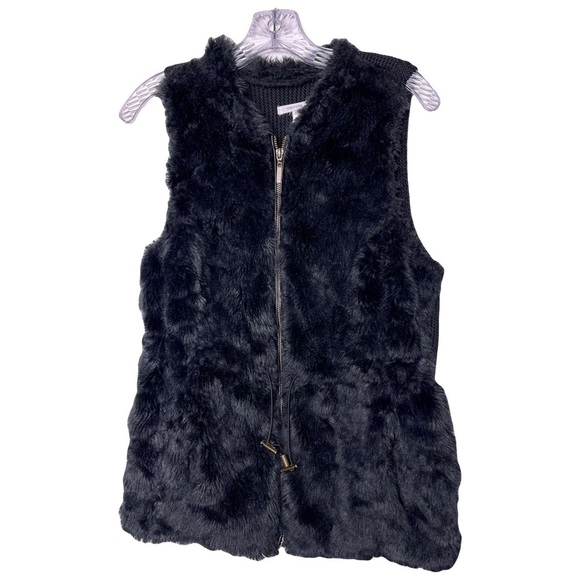 Maurices | Black Faux Fur Thermal Knit Zip Front Cinched Waist Vest, Medium - Picture 1 of 10